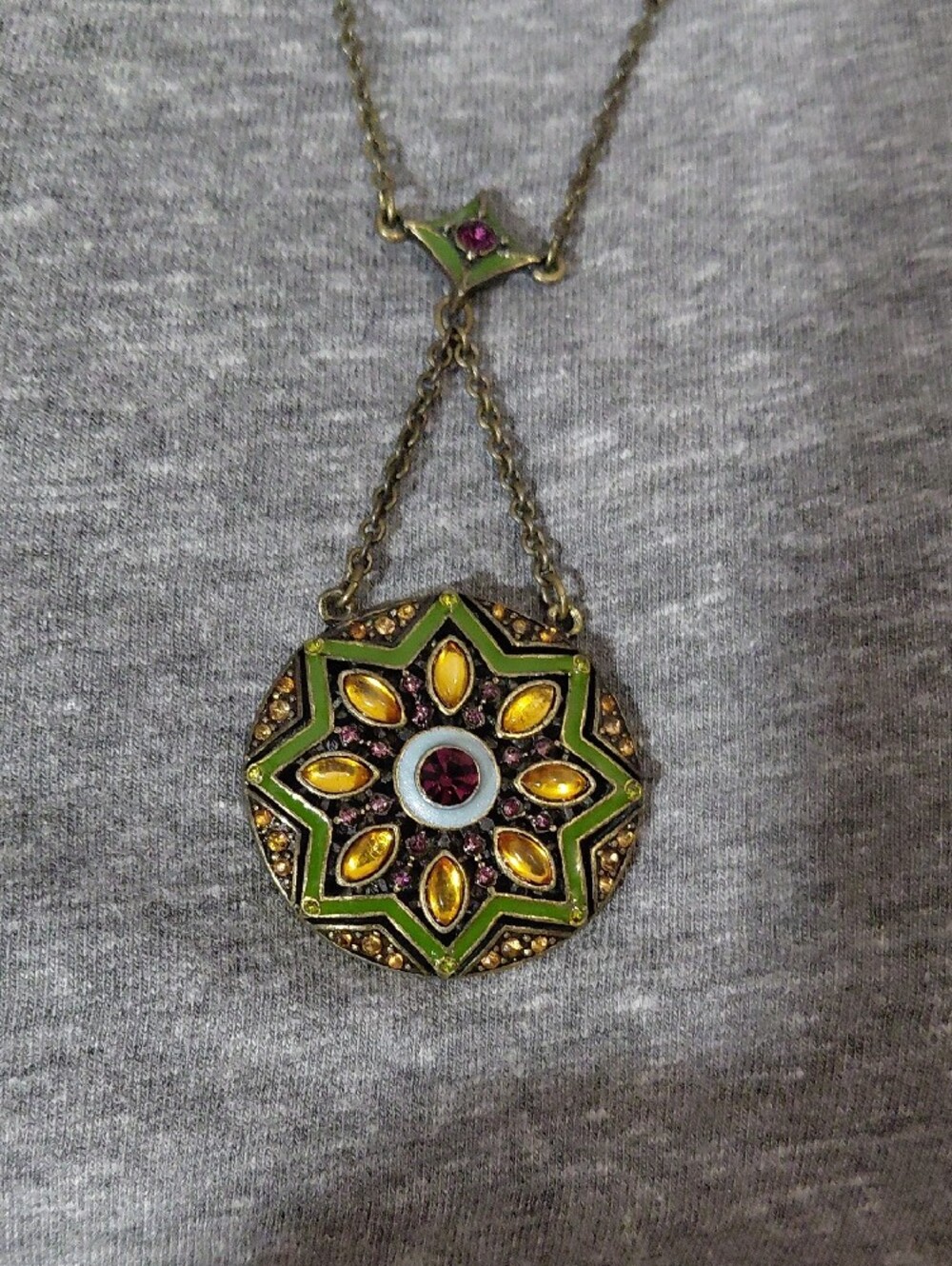 Avon Green and Yellow Starburst Pendant Necklace with Purple Accents - Picture 6 of 7